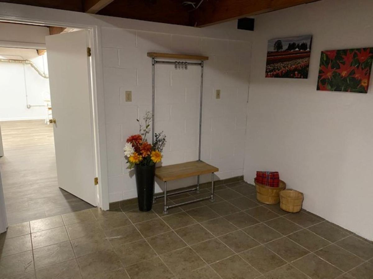 Spacious Lower Level Living All For You! Corvallis Exterior photo