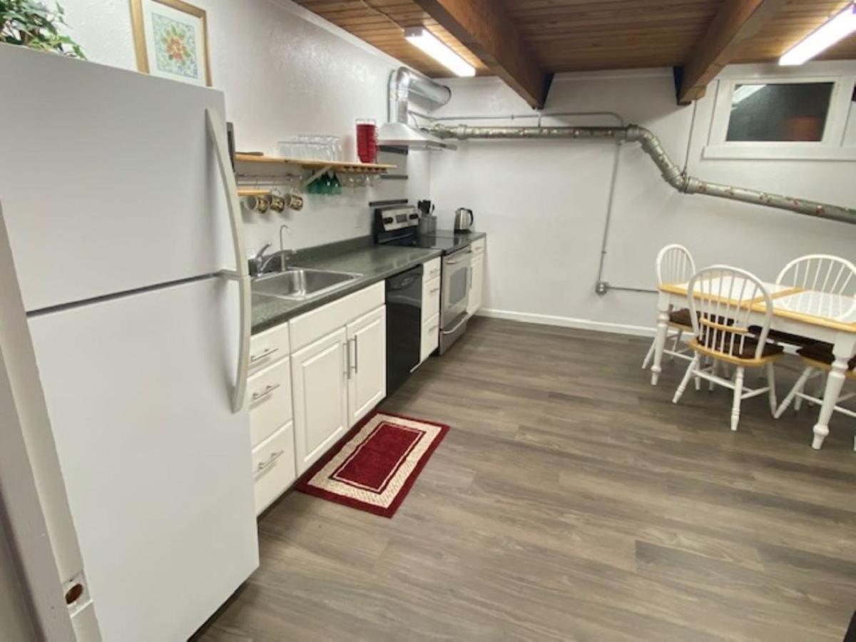 Spacious Lower Level Living All For You! Corvallis Exterior photo